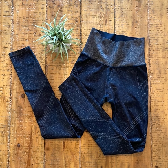 Athleta Twilight Tight Sparkle Seamless Leggings Navy Blue XS - Picture 3 of 5